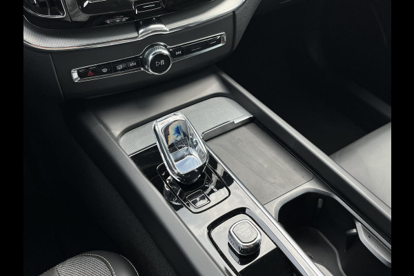 Volvo XC60 AWD Recharge PANORAMA DAK | APPLE CAR. | 360° CAM | DEALER ONDERHOUDEN | MEM. SEAT | 21 INCH VELGEN