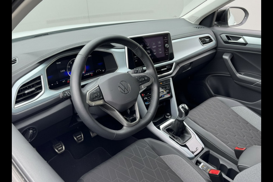 Volkswagen T-Roc TSI 115PK LIFE GOAL EDITION VIRTUAL/NAVI/ACC/STOELVERW.