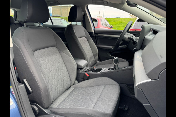 Volkswagen Golf 1.5 TSI 115PK LIFE CAMERA/NAVI/HEAD-UP FABRIEKS GARANTIE