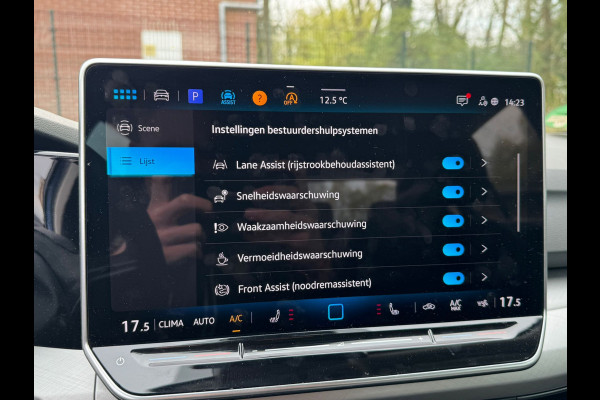 Volkswagen Golf 1.5 TSI 115PK LIFE CAMERA/NAVI/HEAD-UP FABRIEKS GARANTIE