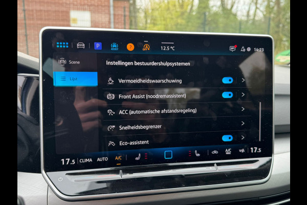 Volkswagen Golf 1.5 TSI 115PK LIFE CAMERA/NAVI/HEAD-UP FABRIEKS GARANTIE