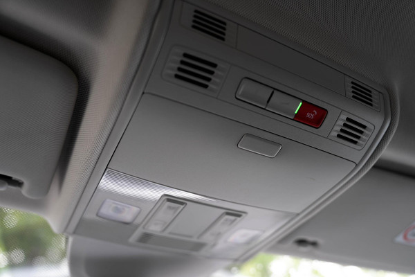 Volkswagen Taigo 1.0 TSI Life | Navi | Cruise | Carplay | Automaat
