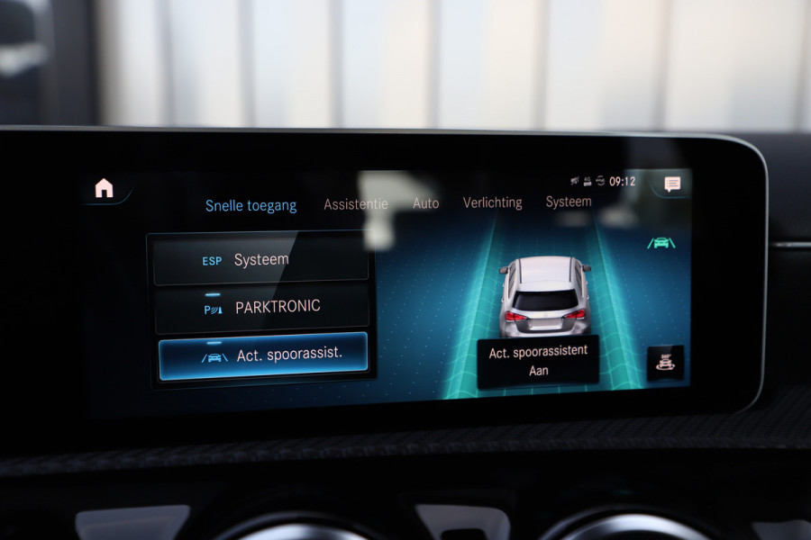 Mercedes-Benz A-Klasse 180d Business Solution | 116PK | Led | Widescreen | Stoelverwarming | Trekhaak | Cruise | NL-Auto | 2018.