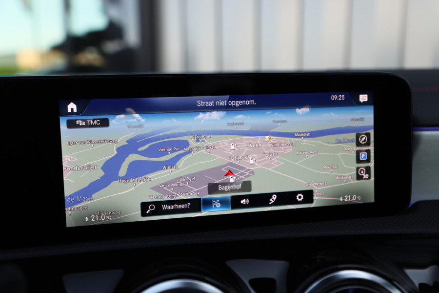 Mercedes-Benz CLA-Klasse 250e AMG | 218PK | Pano | Keyless-go | Sfeerverlichting | Stoelverwarming | Widescreen | Standkachel | NL-Auto | 2022.