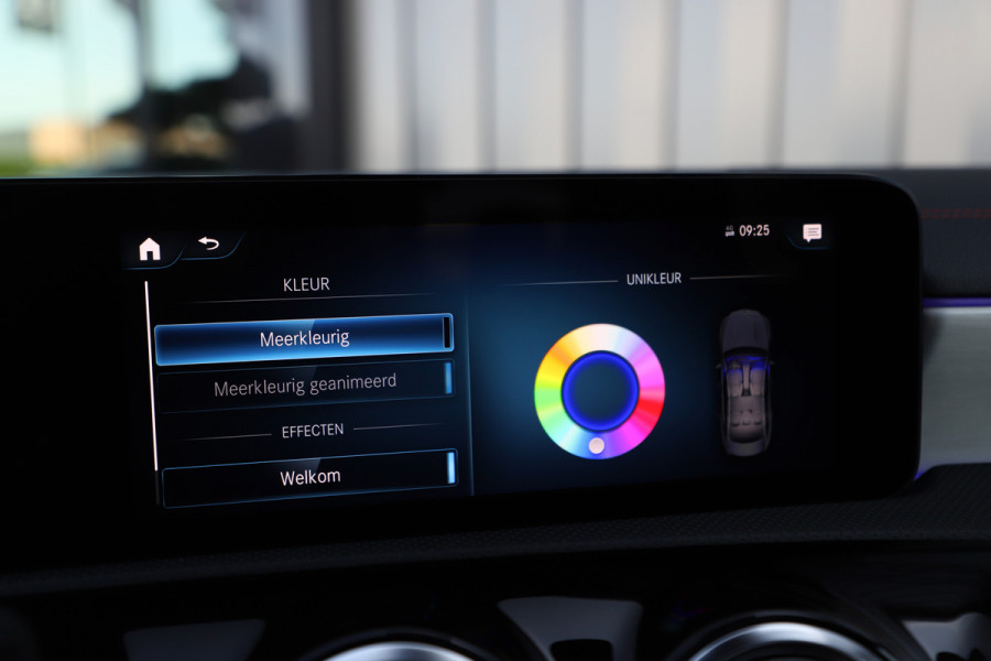 Mercedes-Benz CLA-Klasse 250e AMG | 218PK | Pano | Keyless-go | Sfeerverlichting | Stoelverwarming | Widescreen | Standkachel | NL-Auto | 2022.