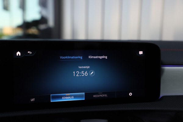Mercedes-Benz CLA-Klasse 250e AMG | 218PK | Pano | Keyless-go | Sfeerverlichting | Stoelverwarming | Widescreen | Standkachel | NL-Auto | 2022.