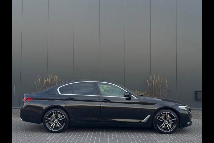 BMW 5 Serie 520i High Executive| Pano | Leder | Cruise
