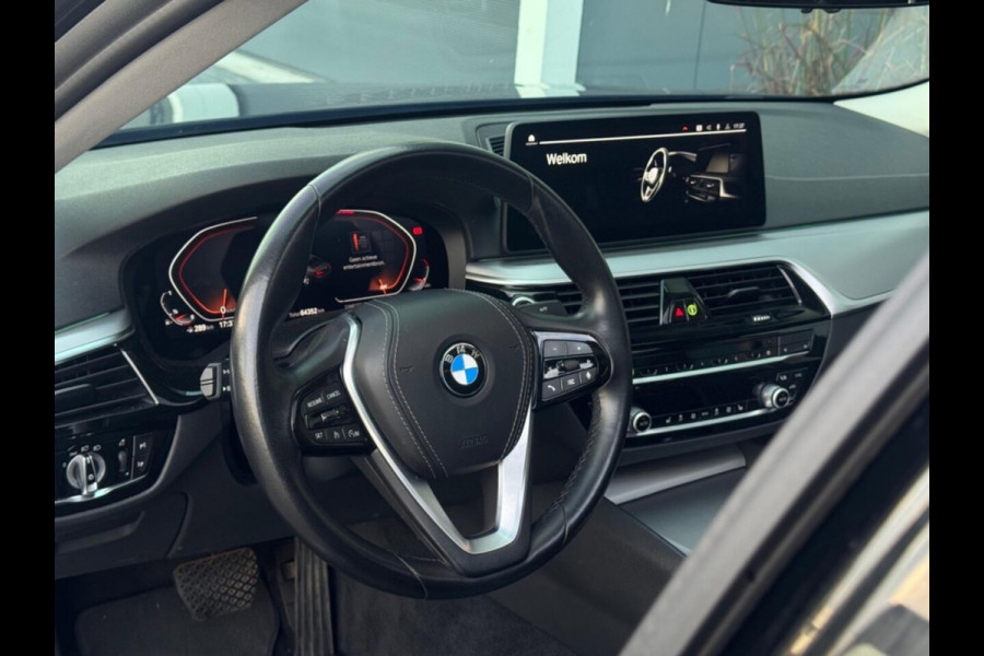 BMW 5 Serie 520i High Executive| Pano | Leder | Cruise