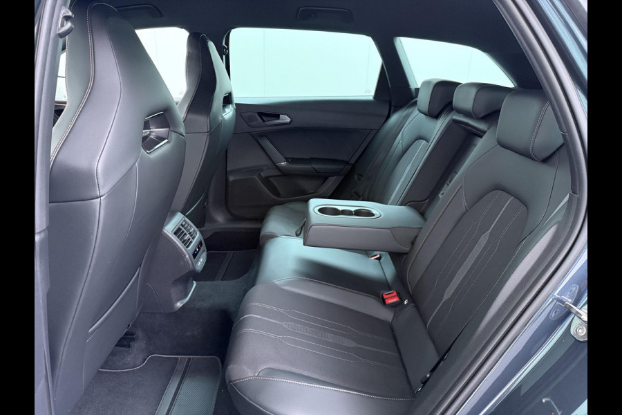 CUPRA Leon Sportstourer 1.4 eTSI PHEV FR 33.000 KM | PHEV PLUG-IN HYBRIDE | PERFORMANCE STOELEN | STOEL- & STUURWIELVERWARMING | ELEKTRISCHE ACHTERKLEP | COMPLEET ONDERHOUDEN | UNIEKE KM-STAND | DIRECT RIJKLAAR & LEVERBAAR | INCL. 12 MND BOVAG GARANTIE