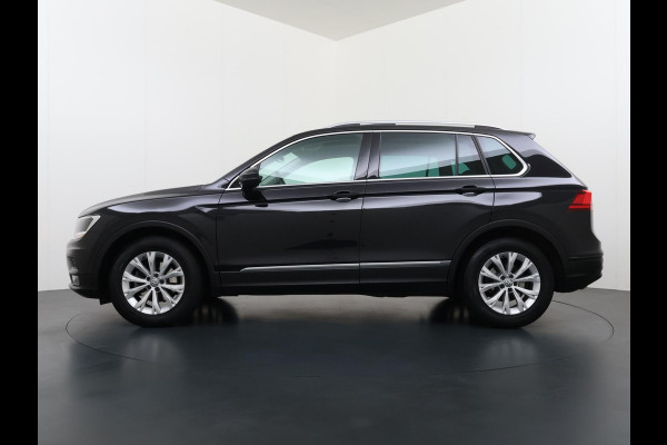 Volkswagen Tiguan 1.5 TSI ACT Comfortline Business ORIGINEEL NL AUTO MET NAP | AUTOMAAT | PANORAMADAK | ADAPTIVE CRUISE CONTROL | STOELVERWARMING | ELEKTRISCHE ACHTERKLEP | RIJKLAARPRIJS INCL. 12 MND BOVAG GARANTIE