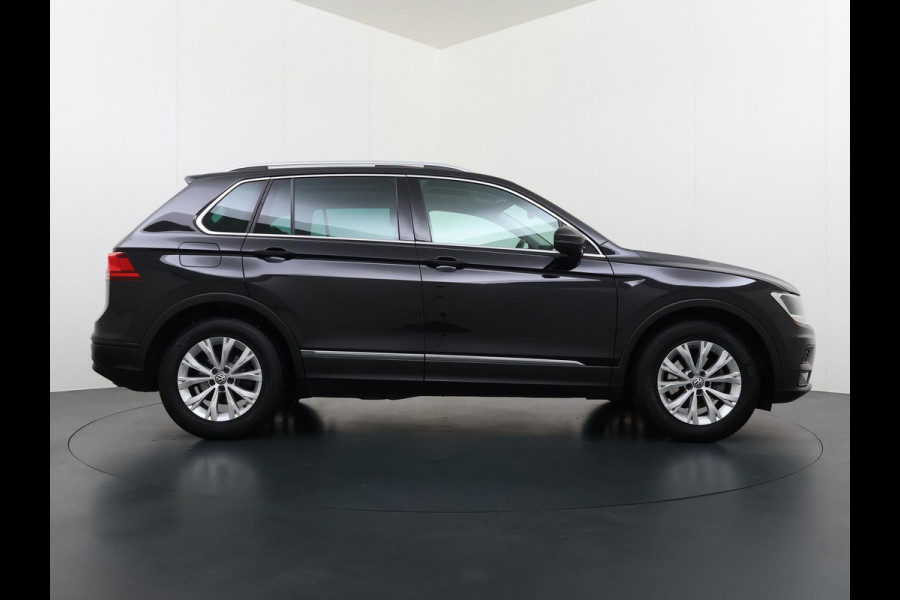 Volkswagen Tiguan 1.5 TSI ACT Comfortline Business ORIGINEEL NL AUTO MET NAP | AUTOMAAT | PANORAMADAK | ADAPTIVE CRUISE CONTROL | STOELVERWARMING | ELEKTRISCHE ACHTERKLEP | RIJKLAARPRIJS INCL. 12 MND BOVAG GARANTIE