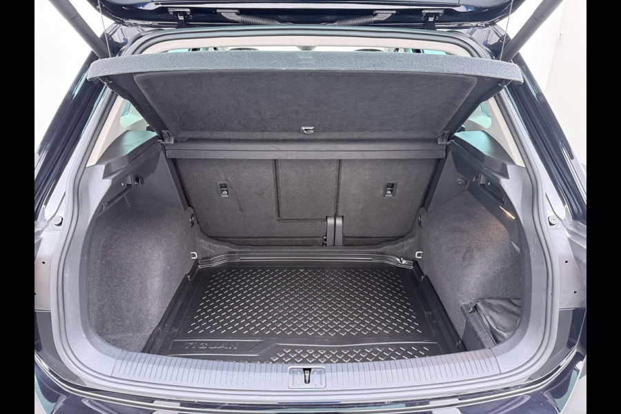 Volkswagen Tiguan 1.5 TSI ACT Comfortline Business ORIGINEEL NL AUTO MET NAP | AUTOMAAT | PANORAMADAK | ADAPTIVE CRUISE CONTROL | STOELVERWARMING | ELEKTRISCHE ACHTERKLEP | RIJKLAARPRIJS INCL. 12 MND BOVAG GARANTIE