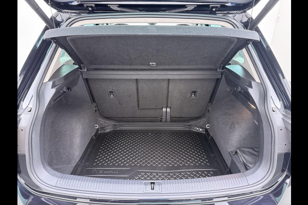 Volkswagen Tiguan 1.5 TSI ACT Comfortline Business ORIGINEEL NL AUTO MET NAP | AUTOMAAT | PANORAMADAK | ADAPTIVE CRUISE CONTROL | STOELVERWARMING | ELEKTRISCHE ACHTERKLEP | RIJKLAARPRIJS INCL. 12 MND BOVAG GARANTIE