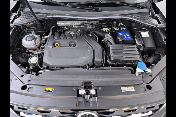 Volkswagen Tiguan 1.5 TSI ACT Comfortline Business ORIGINEEL NL AUTO MET NAP | AUTOMAAT | PANORAMADAK | ADAPTIVE CRUISE CONTROL | STOELVERWARMING | ELEKTRISCHE ACHTERKLEP | RIJKLAARPRIJS INCL. 12 MND BOVAG GARANTIE