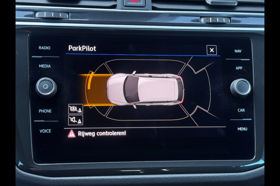 Volkswagen Tiguan 1.5 TSI ACT Highline | 150 PK | Stoelverwarming | PDC Rondom | Adaptive Cruise | Climate Control