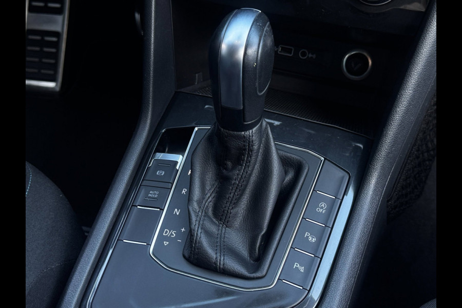 Volkswagen Tiguan 1.5 TSI ACT Highline | 150 PK | Stoelverwarming | PDC Rondom | Adaptive Cruise | Climate Control