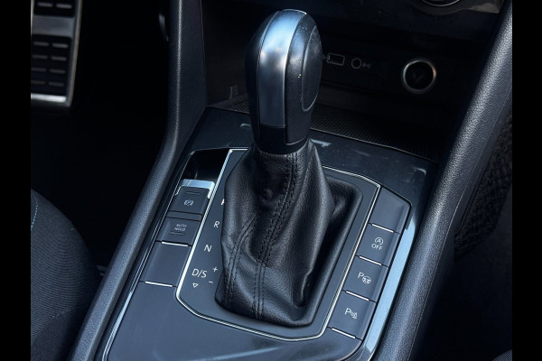 Volkswagen Tiguan 1.5 TSI ACT Highline | 150 PK | Stoelverwarming | PDC Rondom | Adaptive Cruise | Climate Control