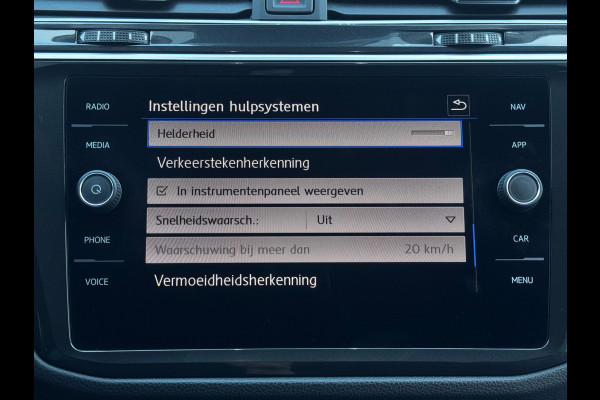 Volkswagen Tiguan 1.5 TSI ACT Highline | 150 PK | Stoelverwarming | PDC Rondom | Adaptive Cruise | Climate Control