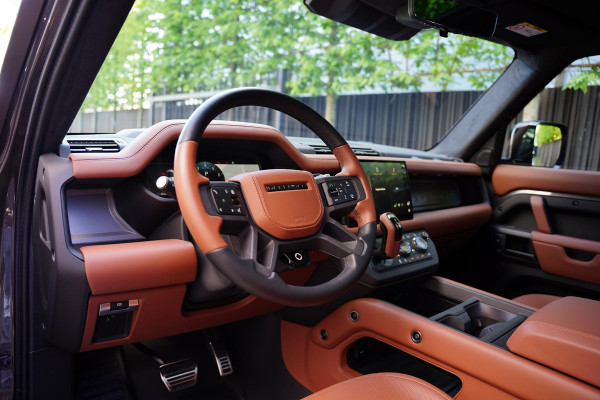 Land Rover Defender 110 P 635 Octa Edition One