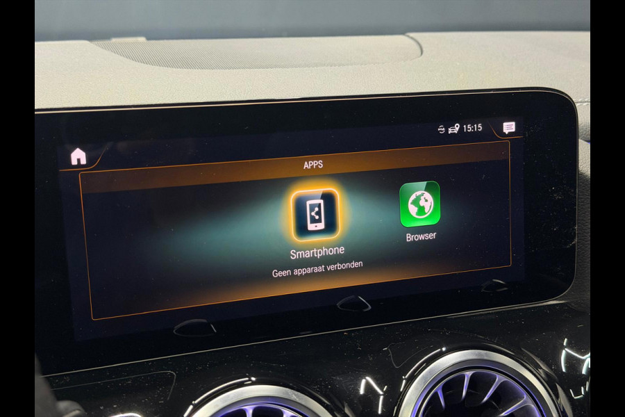 Mercedes-Benz GLA 200 Pano Burmester 360 Cam Keyless Multibeam Full Option