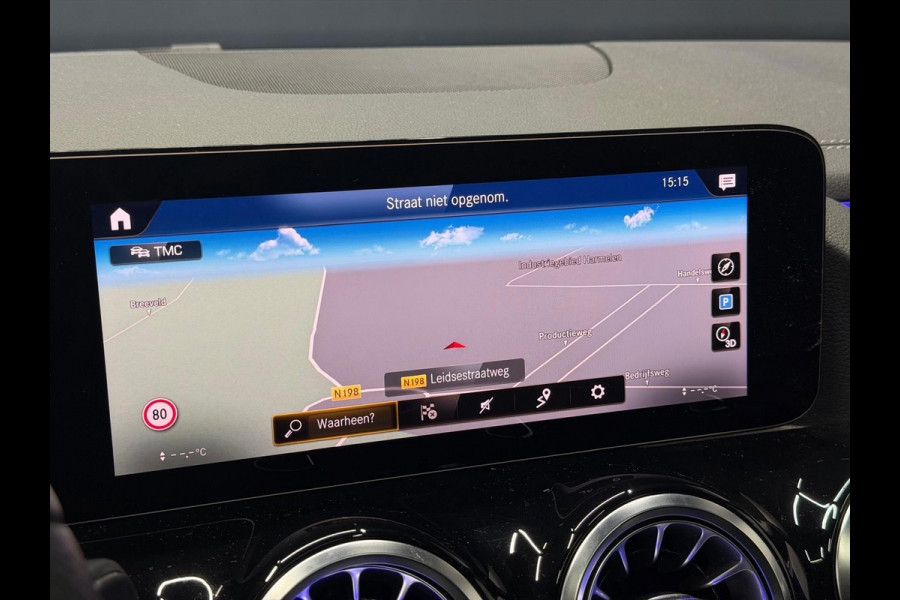 Mercedes-Benz GLA 200 Pano Burmester 360 Cam Keyless Multibeam Full Option
