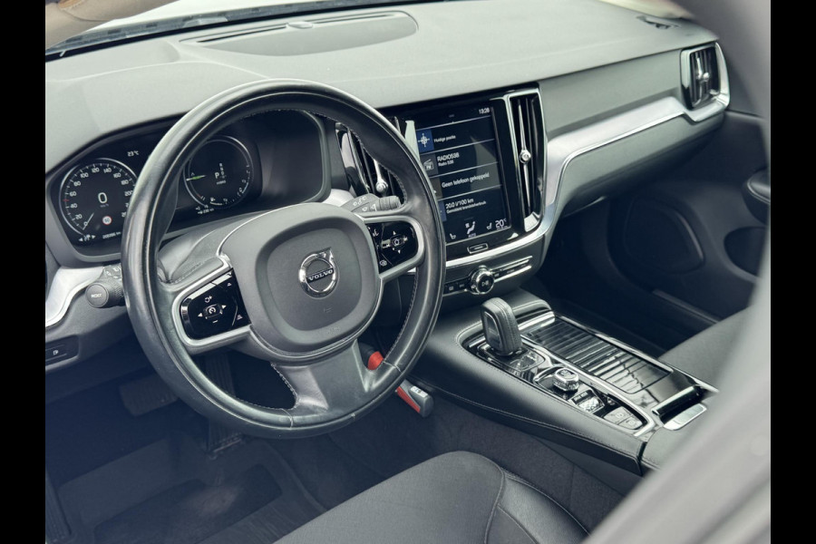 Volvo V60 2.0 T6 Twin Engine AWD Inscription TREKHAAK | STOELVERWARMING NAVI | HYBRIDE