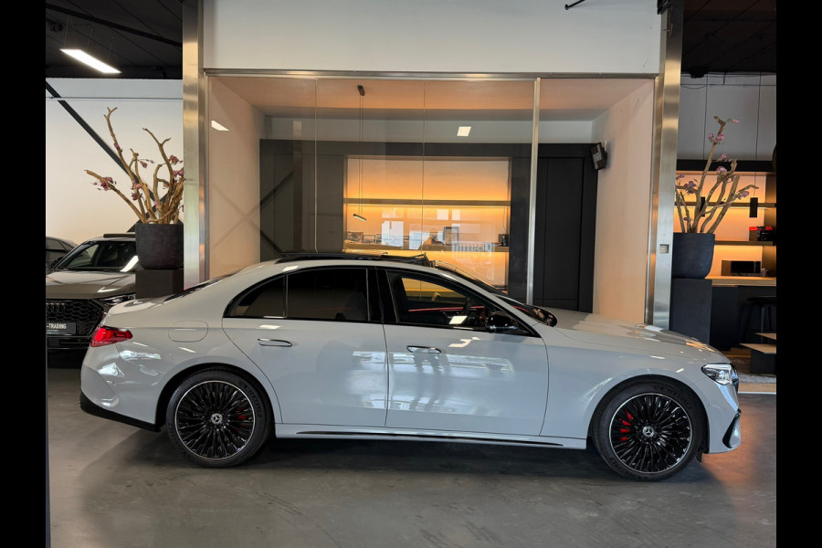 Mercedes-Benz E-Klasse 300 e AMG Line 2024 Nardo Grey full option