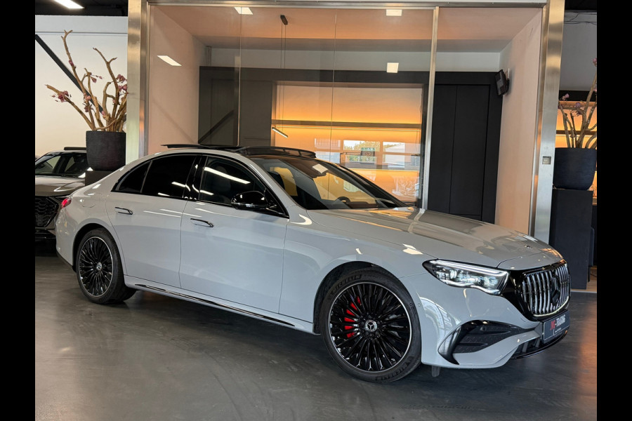 Mercedes-Benz E-Klasse 300 e AMG Line 2024 Nardo Grey full option