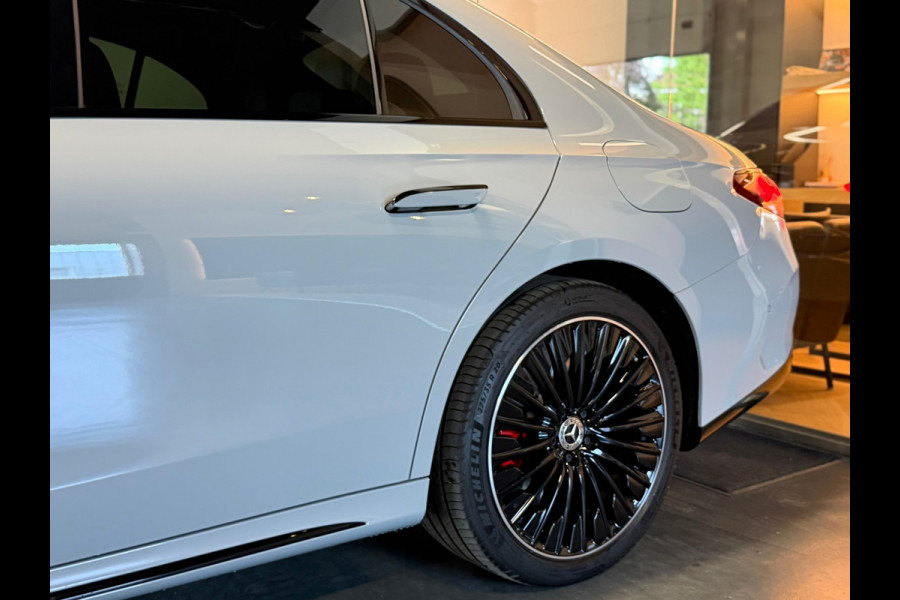 Mercedes-Benz E-Klasse 300 e AMG Line 2024 Nardo Grey full option
