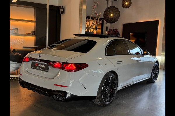 Mercedes-Benz E-Klasse 300 e AMG Line 2024 Nardo Grey full option