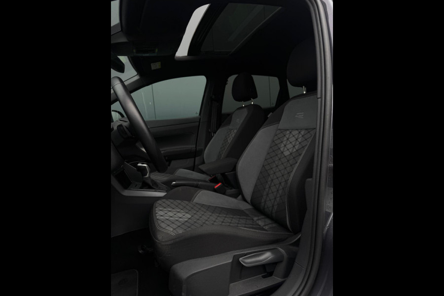 Volkswagen Taigo 1.0 TSI 3x R-Line | Pano | Digital Dash | ACC