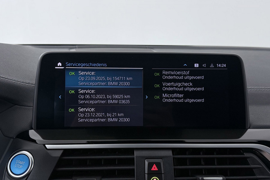 BMW iX3 High Executive 80 kWh M-pakket (1e eigenaar, NL-auto, Dealer OnderH, Trekhaak, Panoramadak, Camera, Leder, StoelV, Etc)