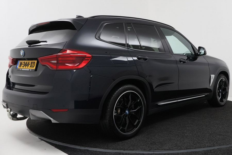 BMW iX3 High Executive 80 kWh M-pakket (1e eigenaar, NL-auto, Dealer OnderH, Panoramadak, Navi Pro, Leder, StoelV, Etc)