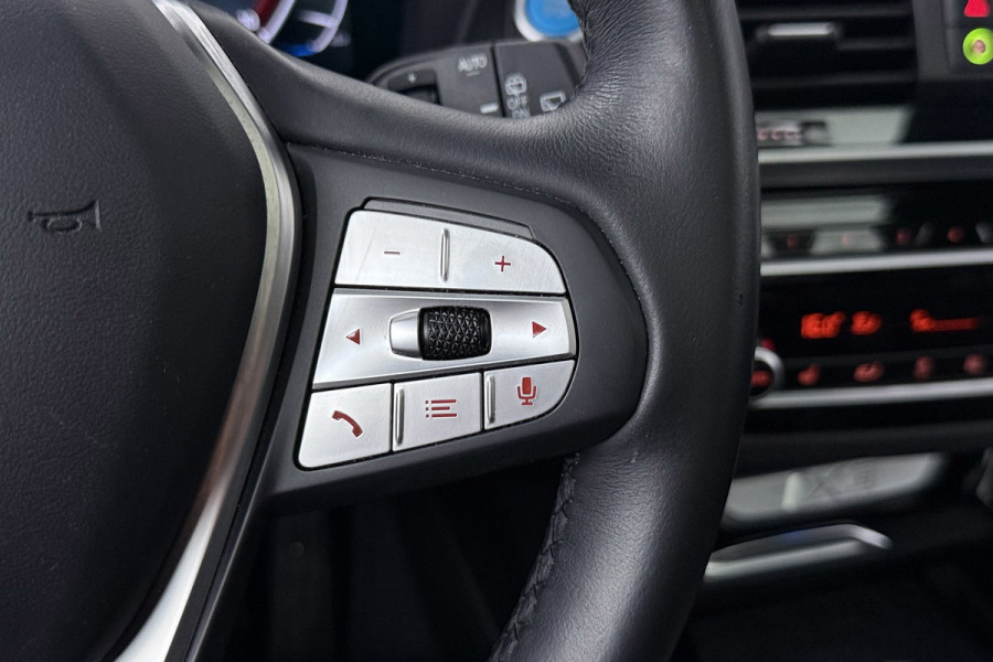 BMW iX3 High Executive 80 kWh M-pakket (1e eigenaar, NL-auto, Dealer OnderH, Panoramadak, Navi Pro, Leder, StoelV, Etc)