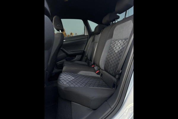 Volkswagen Taigo 1.0 TSI 3x R-Line | Pano | Digital Dash | ACC