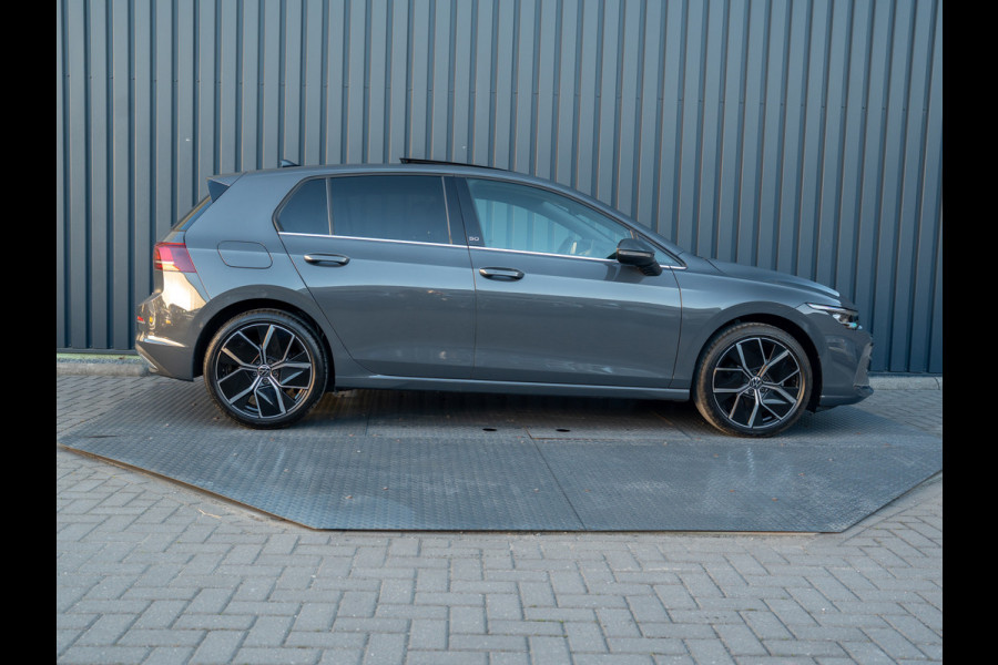 Volkswagen Golf 1.5 eTSI 50 Edition | Panodak | Stoelgeheugen | Head Up | IQ Light | Prijs Rijklaar!!