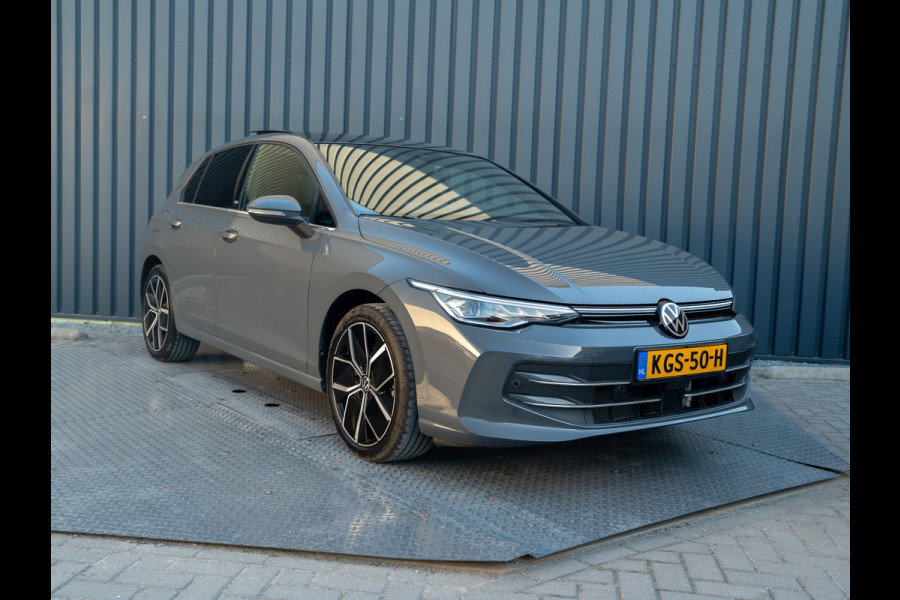 Volkswagen Golf 1.5 eTSI 50 Edition | Panodak | Stoelgeheugen | Head Up | IQ Light | Prijs Rijklaar!!