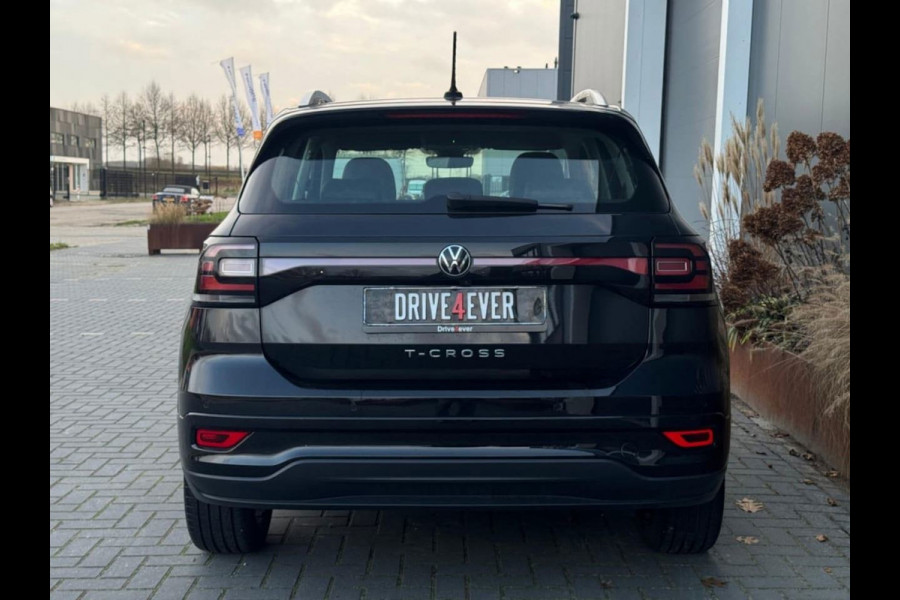 Volkswagen T-Cross 1.0 TSI 3x R-Line | LED | Dodehoek | Carplay