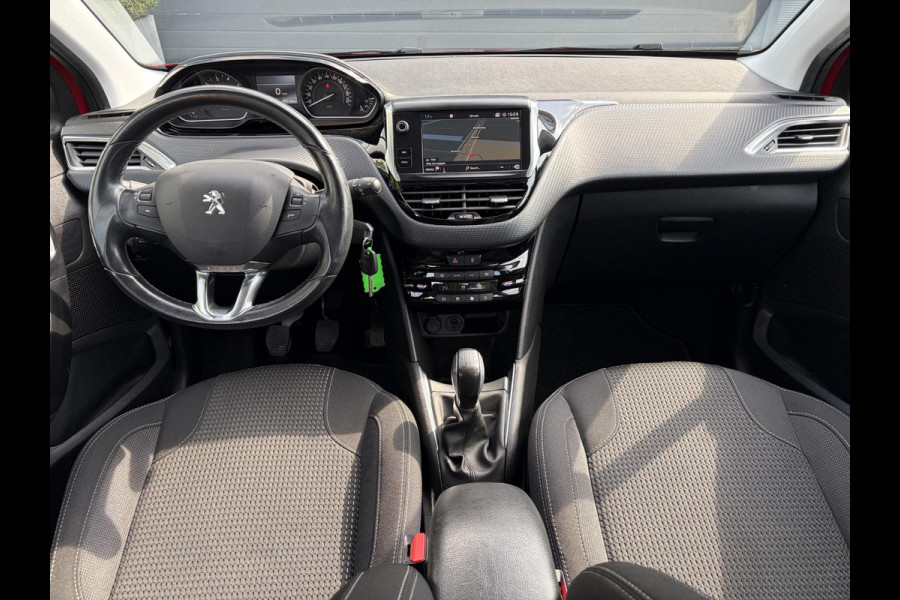 Peugeot 208 1.2 PureTech Blue Lease Executive Trekhaak,Navi,Cima,Cruise,Pdc,Net beurt gehad,Lm velgen,5 Deurs,D-riem vv in 2024,N.A.P,Apk tot 06-2027