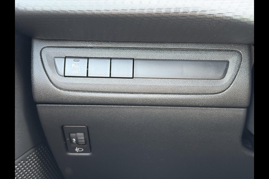Peugeot 208 1.2 PureTech Blue Lease Executive Trekhaak,Navi,Cima,Cruise,Pdc,Net beurt gehad,Lm velgen,5 Deurs,D-riem vv in 2024,N.A.P,Apk tot 06-2027