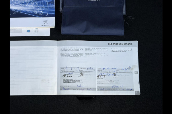 Peugeot 208 1.2 PureTech Blue Lease Executive Trekhaak,Navi,Cima,Cruise,Pdc,Net beurt gehad,Lm velgen,5 Deurs,D-riem vv in 2024,N.A.P,Apk tot 06-2027