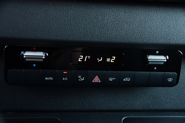 Mercedes-Benz Sprinter 317 1.9 CDI L2H2 RWD Black Edition Full Options! 360 Camera, Adaptieve Cruise, LED, 3500kg Trekhaak, Leder, Carplay, 170pk, Voorruit verwarming, Uniek!