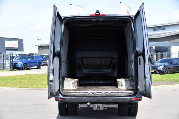 Mercedes-Benz Sprinter 519 V6 3.0 CDI L2H1 DC PB Edition N1, Cruise, Camera, Carplay, LED, 2 x Schuifdeur, 3500kg trekhaak, 10,5'' Mbux, Leder,