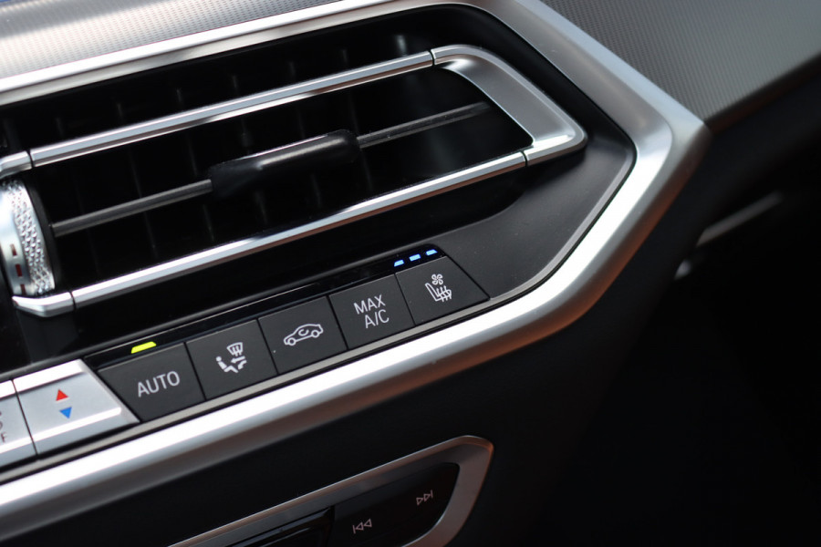 BMW X5 xDrive45e High Executive | M-Sport | Luchtvering | Achterasbesturing | Massage | HUD | Laserverlichting | Stoelventilatie | ACC | Harman&Kardon | Soft-Close | Trekhaak |