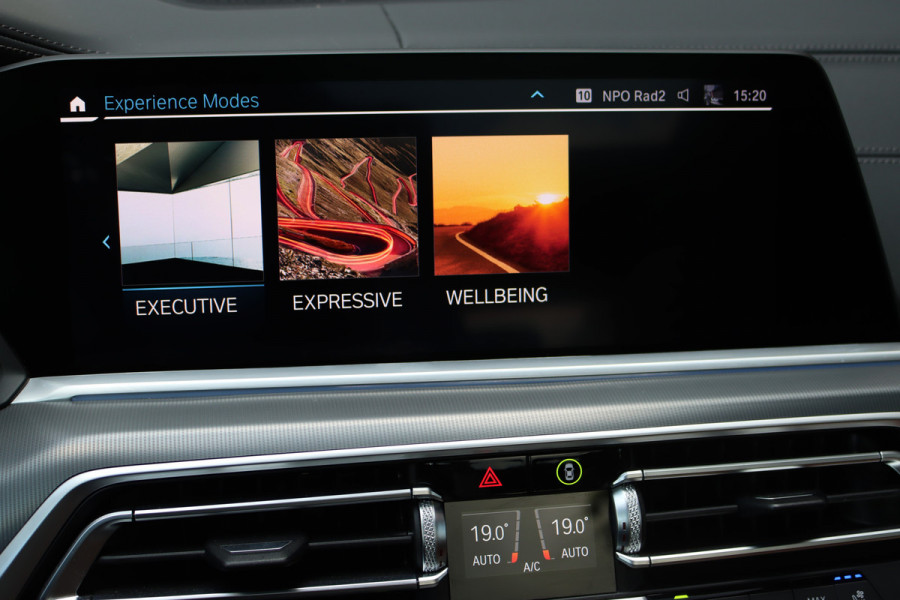 BMW X5 xDrive45e High Executive | M-Sport | Luchtvering | Achterasbesturing | Massage | HUD | Laserverlichting | Stoelventilatie | ACC | Harman&Kardon | Soft-Close | Trekhaak |