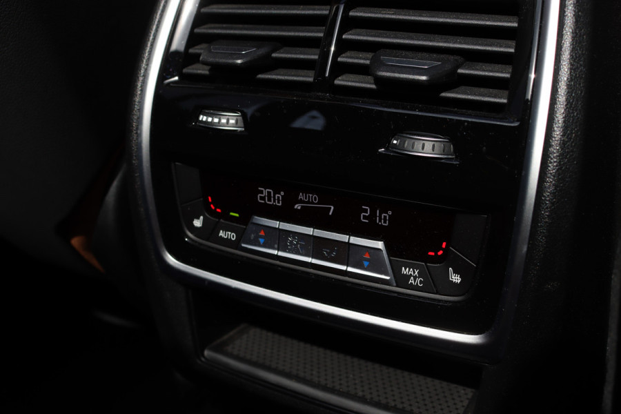 BMW X5 xDrive45e High Executive | M-Sport | Luchtvering | Achterasbesturing | Massage | HUD | Laserverlichting | Stoelventilatie | ACC | Harman&Kardon | Soft-Close | Trekhaak |