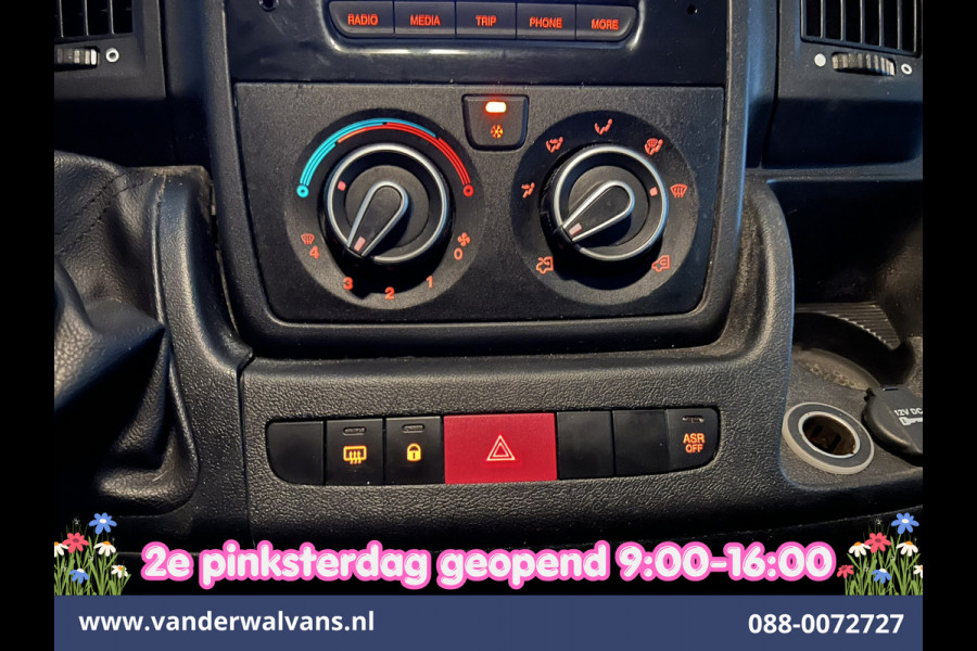 Citroën Jumper 2.2 BlueHDi 120pk L1H1 Airco | 2500kg Trekhaak | Imperiaal Bijrijdersbank