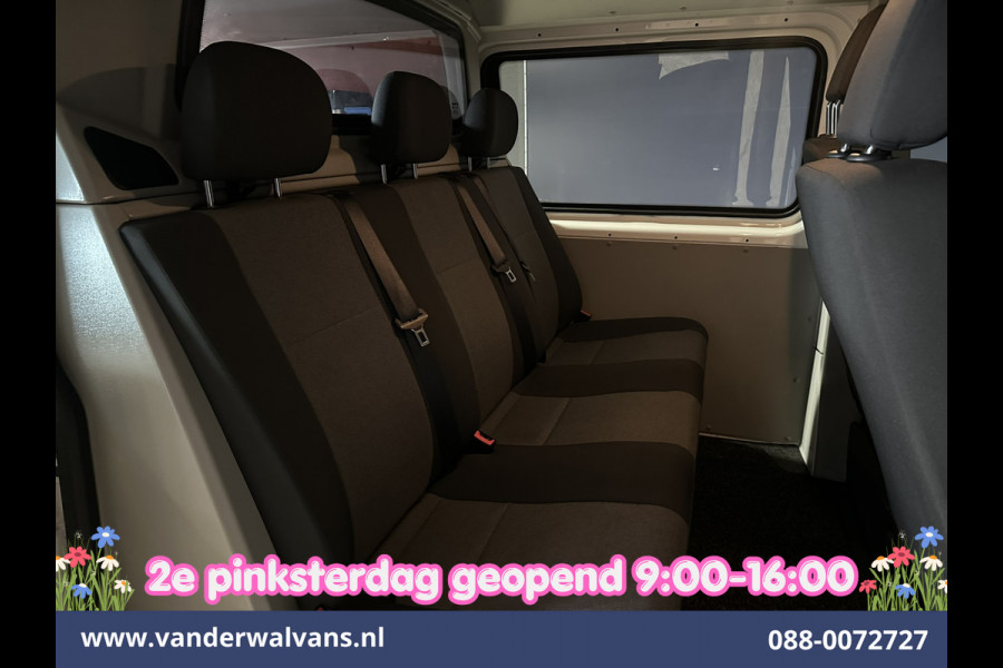 Volkswagen Transporter 2.0 TDI 150pk L2H1 Dubbele Cabine Euro6 inrichting Airco | 5-Zits | Camera | Cruisecontrol | 2500kg Trekhaak Parkeersensoren