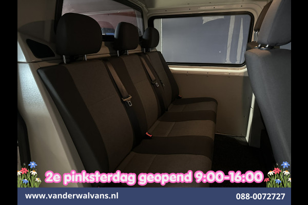 Volkswagen Transporter 2.0 TDI 150pk L2H1 Dubbele Cabine Euro6 inrichting Airco | 5-Zits | Camera | Cruisecontrol | 2500kg Trekhaak Parkeersensoren