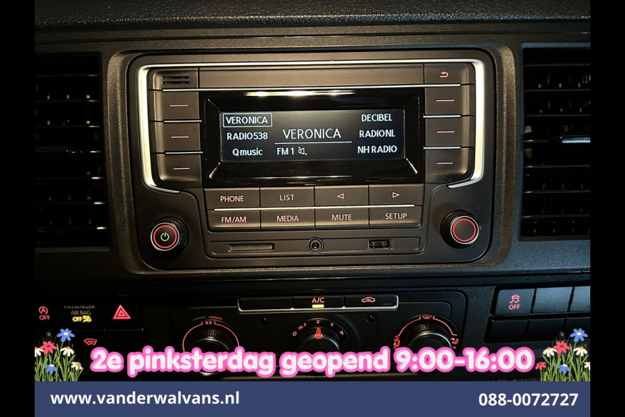 Volkswagen Transporter 2.0 TDI 150pk L2H1 Dubbele Cabine Euro6 inrichting Airco | 5-Zits | Camera | Cruisecontrol | 2500kg Trekhaak Parkeersensoren